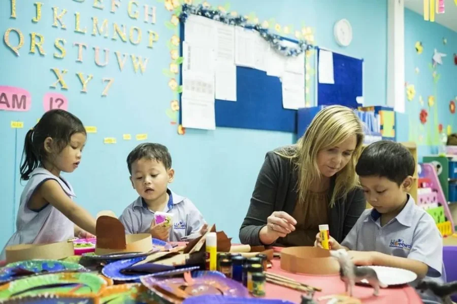 How to Acquire Kindergarten Teacher Skills?